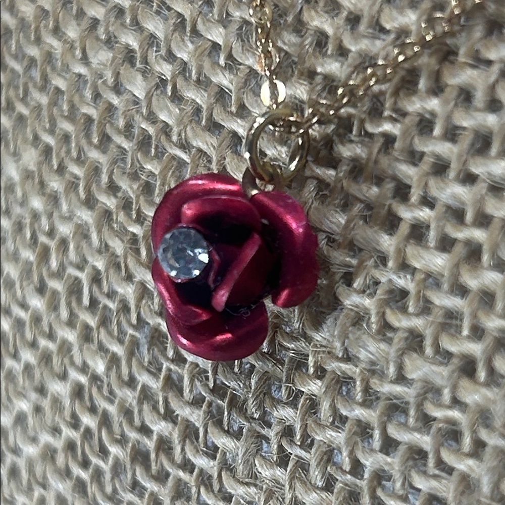 Vintage Gold Chain Necklace with Red Rose Pendant - Picture 4 of 8